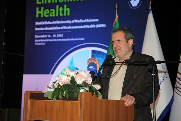 ضرورت بازتعریف جایگاه علم و دانش در فرآیند تصمیم‌سازی کشور/ استفاده از ظرفیت نخبگان و دانشگاهیان برای ارتقاء تکنولوژی و توسعه پایدار